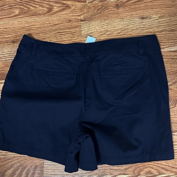 NWT Loft navy blue shorts - Picture 2 of 6